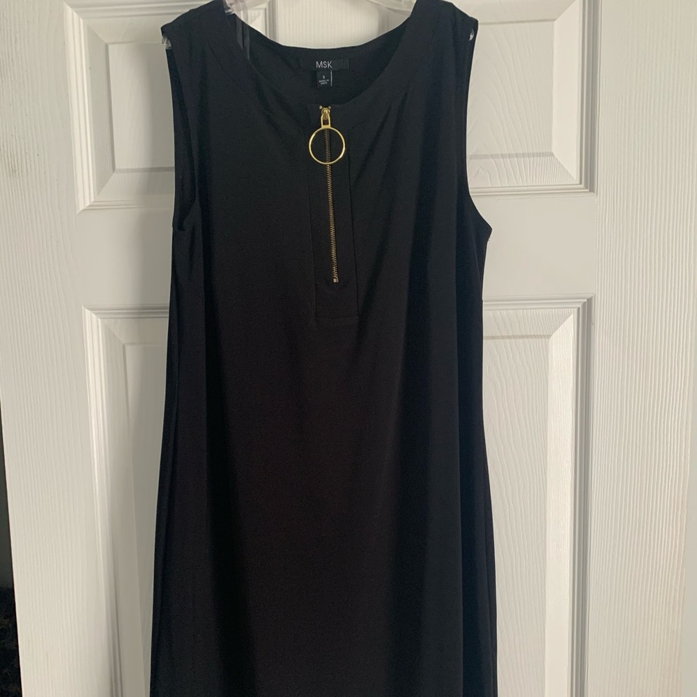 Black sleeveless dress size small